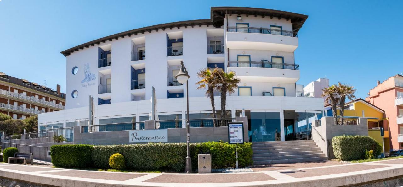 Hotel Nettuno Caorle Exterior foto