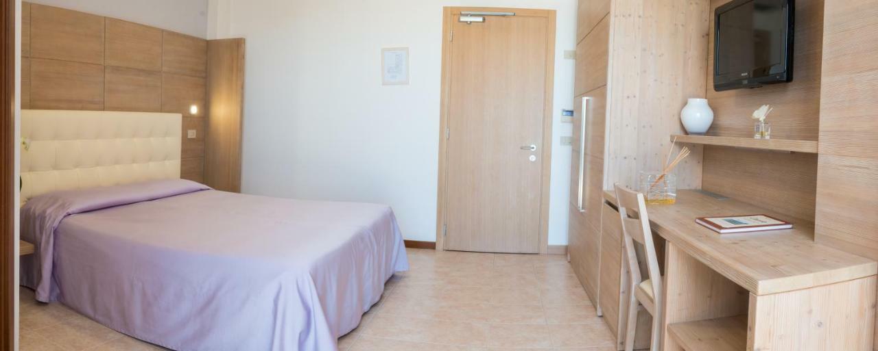 Hotel Nettuno Caorle Exterior foto