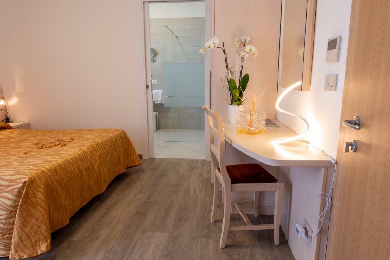 Hotel Nettuno Caorle Exterior foto